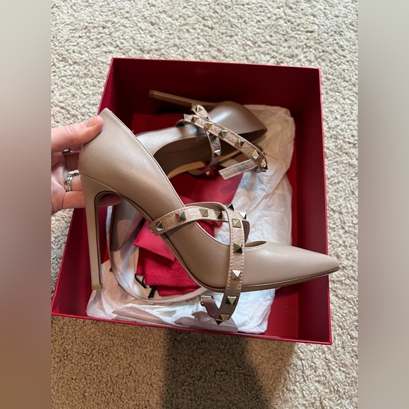 Valentino Shoes - New Valentino Beige Leather Rockstud Ankle Wrap Pointed Toe Pumps 39 / 8